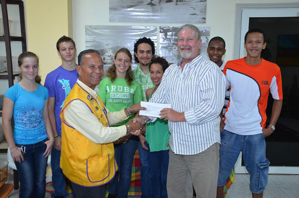 sxmlionsclubdonatestosimarc26062013