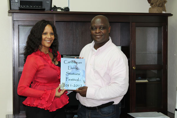 tedrichardsonreceivesclsfinfophotobook22082013