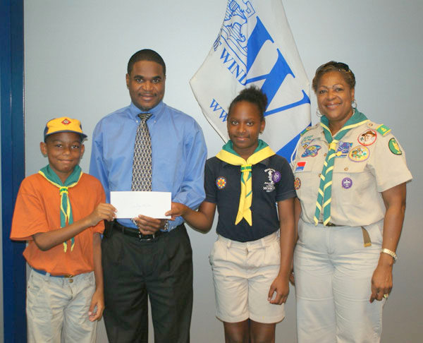 wibdonatestoscoutgroup09042013