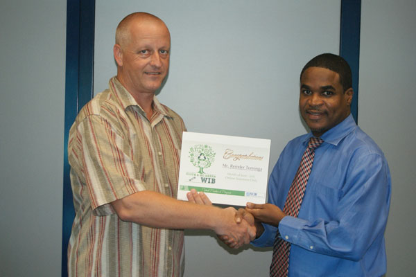 wibpresentsprizetojulyclickandgogreencampaignwinner30082013