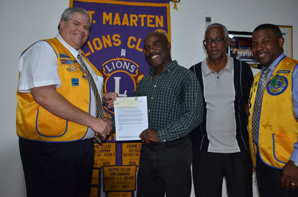sxmlionsclubdonatestodowsmusicalfoundationsummerprogram19062014