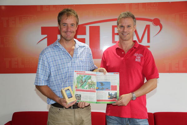 telemphonebookphotocontestwinnerrogierbransreceivesprize29012014