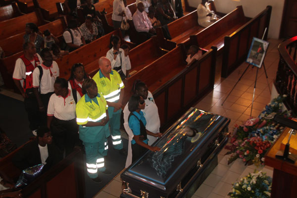 familyatcoffin13052011