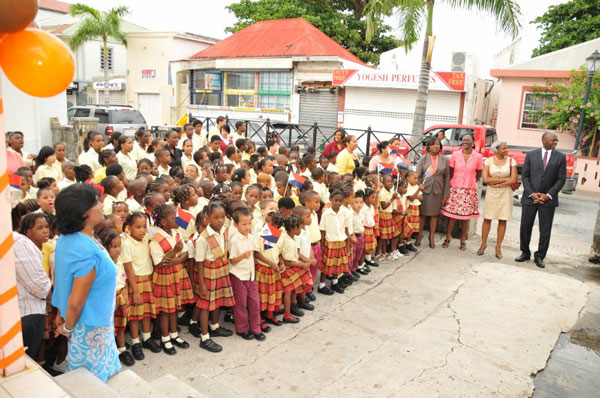 governorholidayatoranjeschool26052011