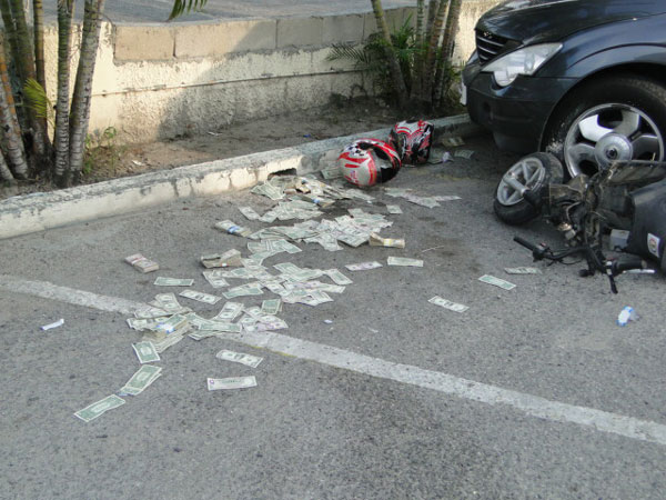 money21042011