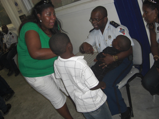 policebabysitting2