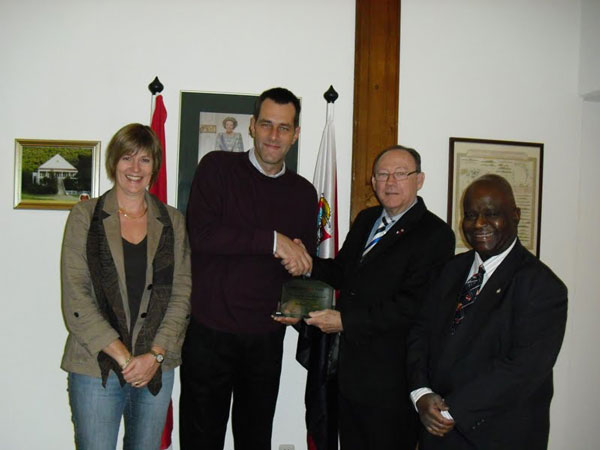 redcrossrepsvisitmvoges13122011