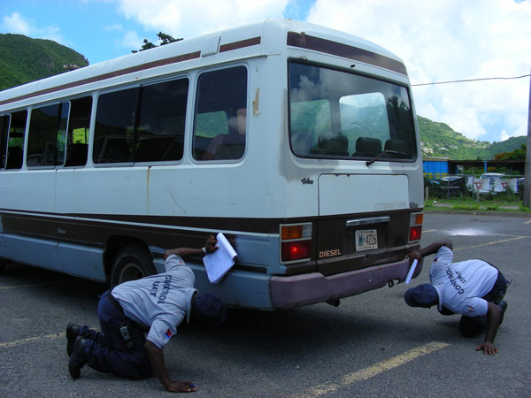 schoolbusinspec27072010