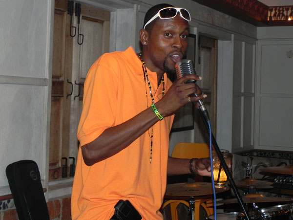 srodneyperformingatsummerspeaks04082011