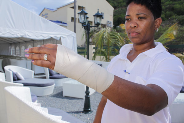 swollenwrist17042011
