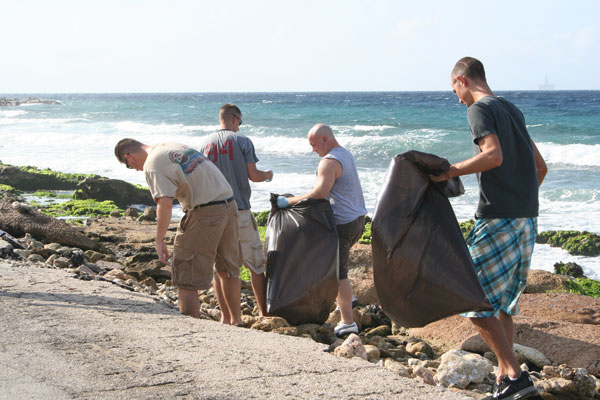 usfolcleansbeaches02082011